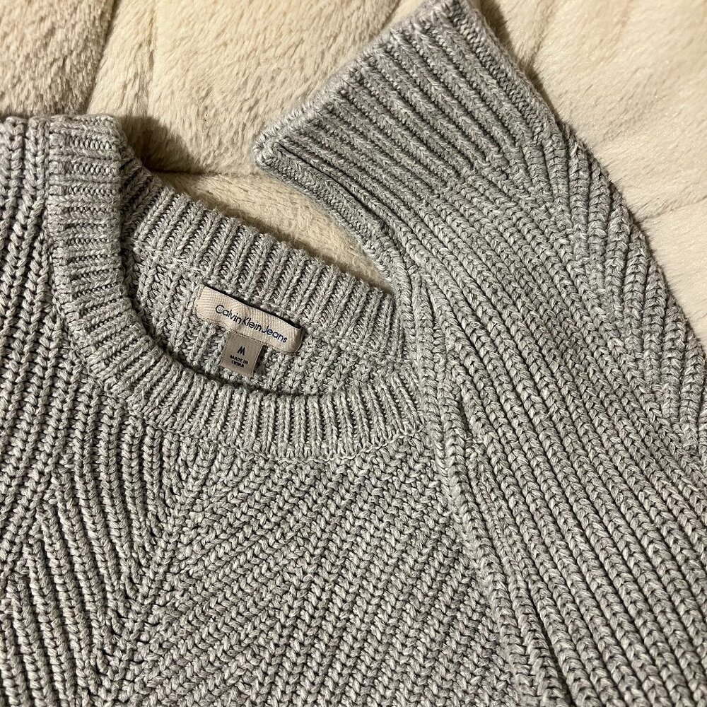 Calvin Klein Knitted Gray Sweater